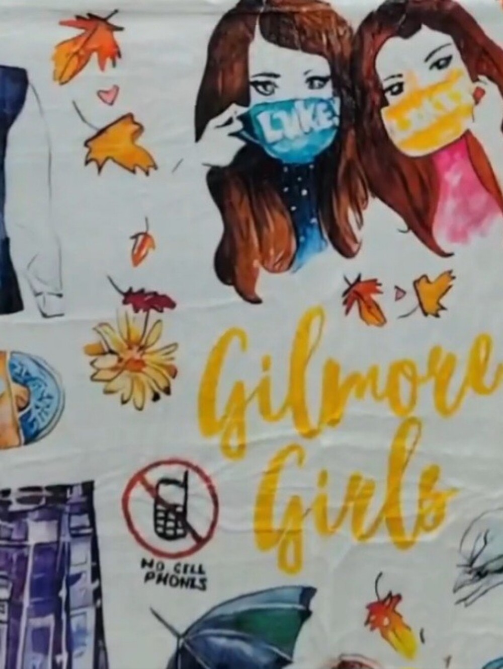 BRAND NEW GILMORE GIRLS LIGHTWEIGHT 37x50  FLEECE BLANKET